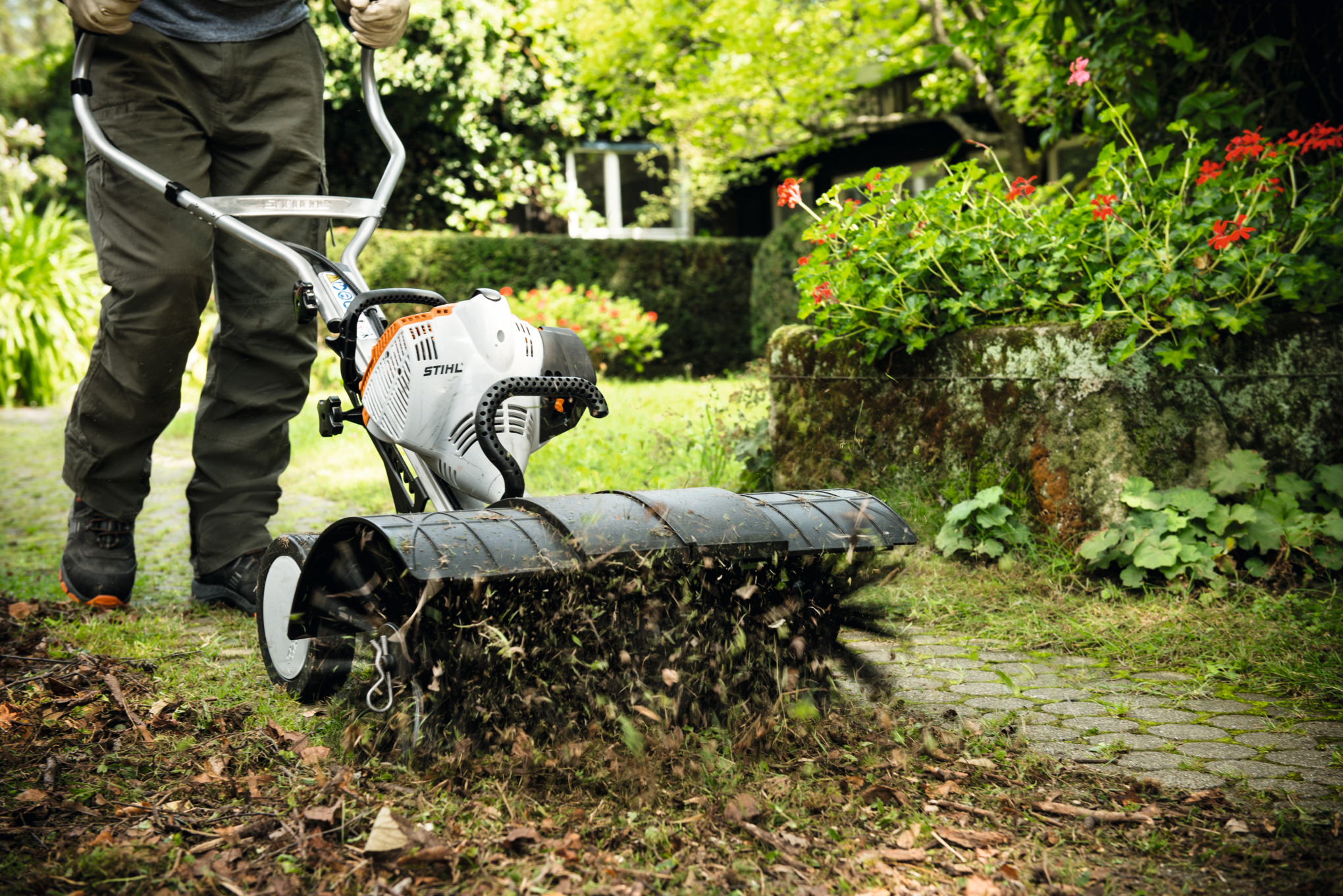 STIHL KB-MM bristle brush MultiTool - Image 2