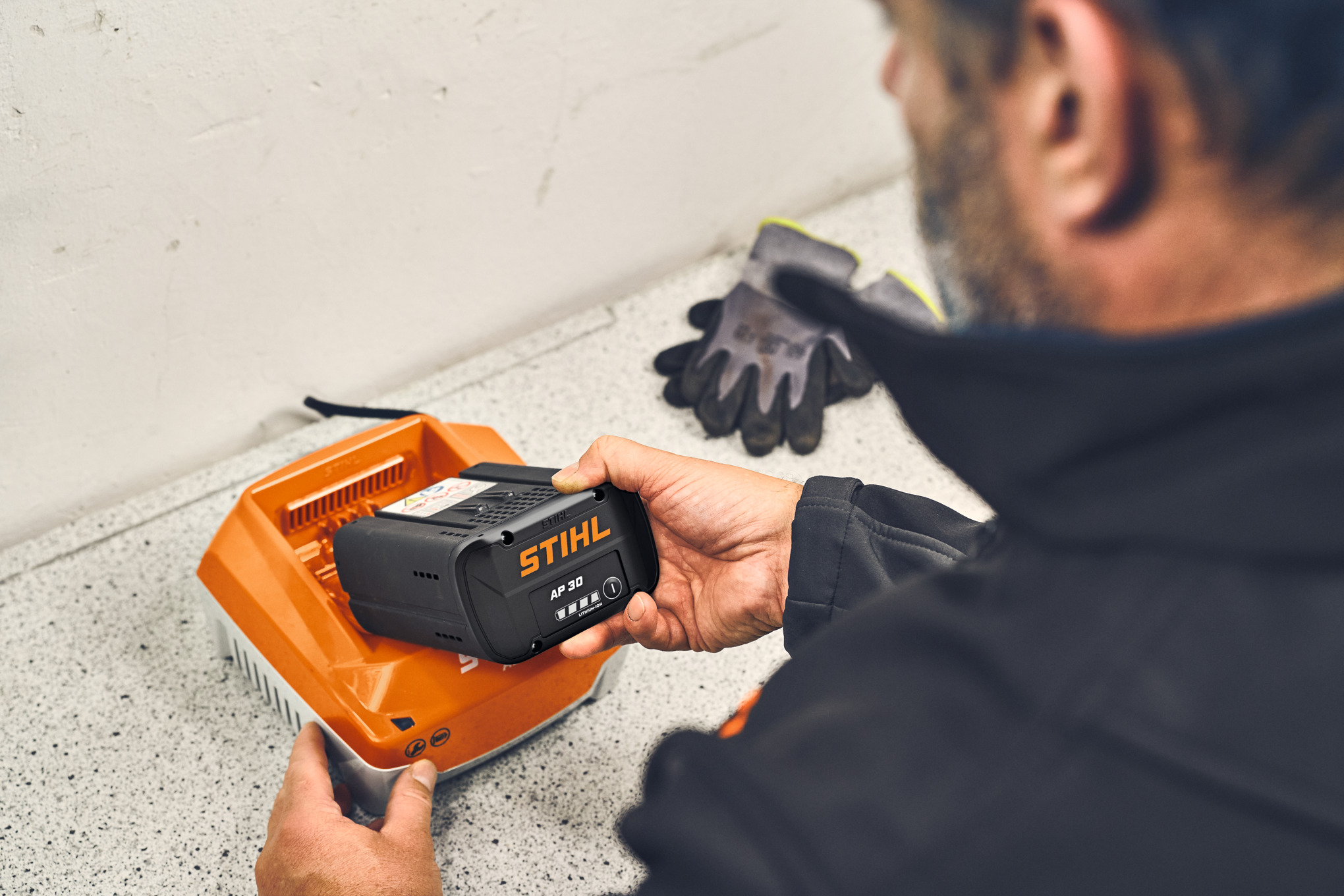 STIHL AP 30 Battery - Image 3